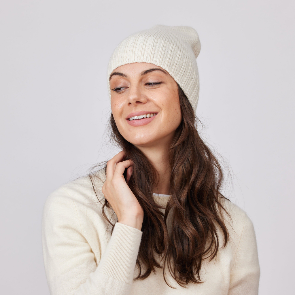 Cashmere Slouchy Cuff Beanie in Ivory - The Well Appointed House