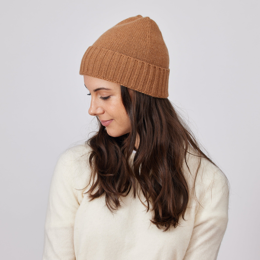 Cashmere Slouchy Cuff Beanie in Tobacco - The Well Appointed House