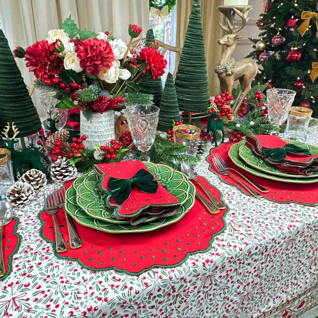 Mistletoe Tablecloth - The Well Appointed House 