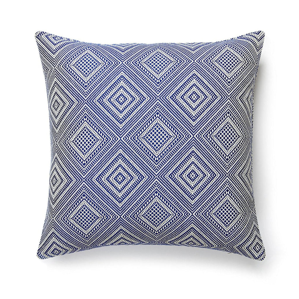 Outdoor Antigua Woven Geometric Pattern Decorative Throw Pillow in Indigo - the well appointed house