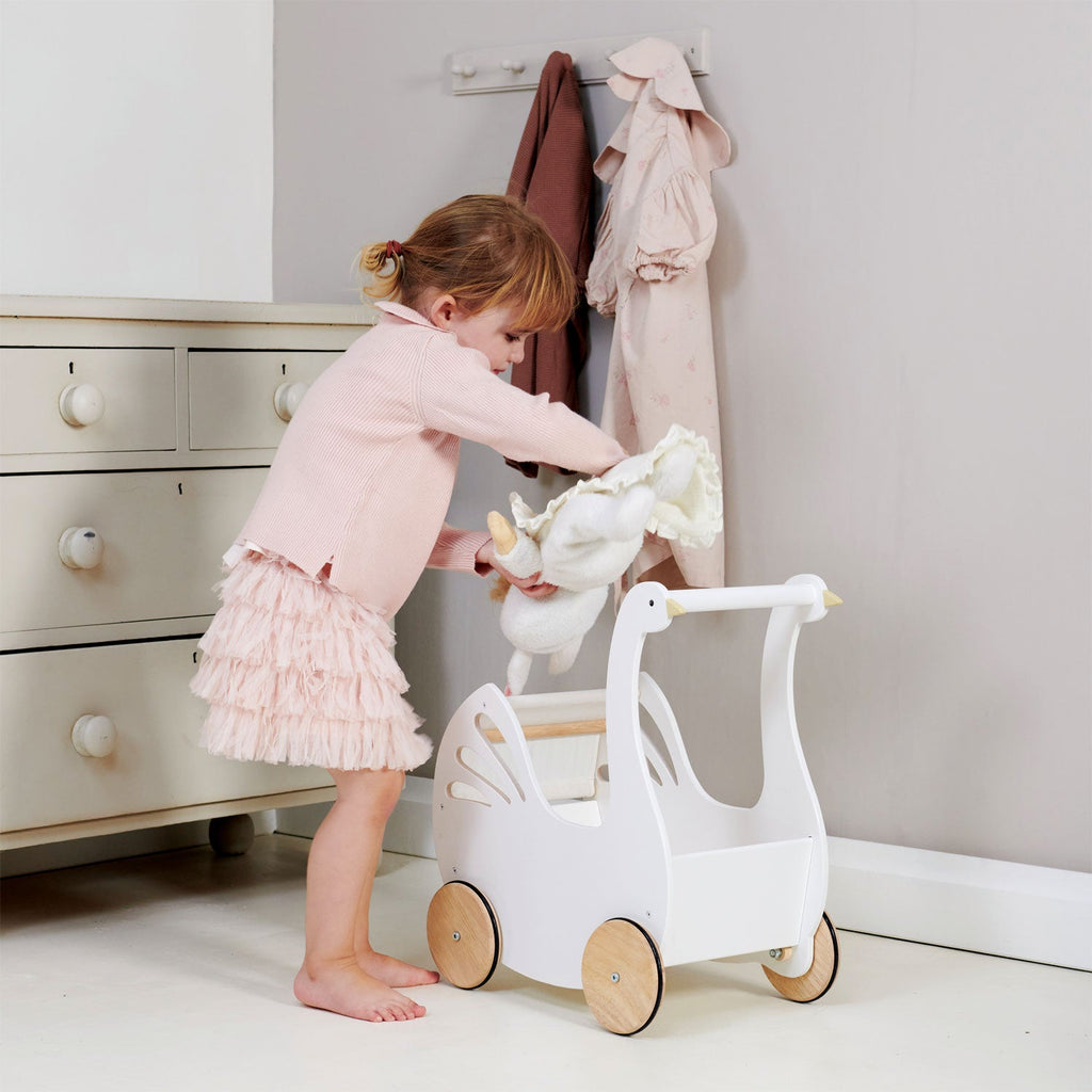 Sweet Swan Pram - THE WELL APPOINTED HOUSE